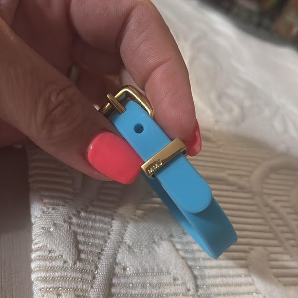 Marc by marc Jacob rubber gold buckle logo bracelet turquoise NWOT adjustable - Picture 4 of 6
